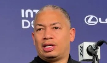 开云体育-卢：下场打开拓者是我们赛季最重要一战，球员们准备好了