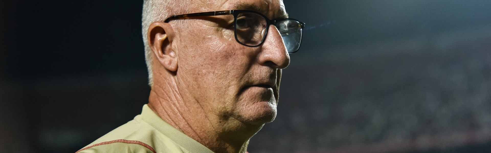 官方：科林蒂安主帅多里瓦尔下课，本赛季巴甲2胜4平4负